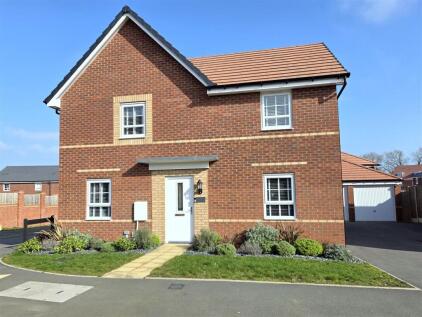 Axminster Drive, Stourport-On-Severn