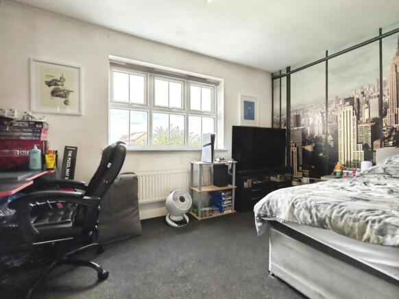 3 bed Semi-Detached for sale Image 10