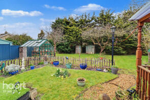 14, Willow Close, St. Neots PE19 2JD