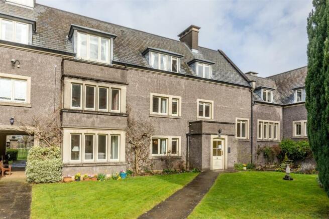 Carfax Court Redland Front.jpg