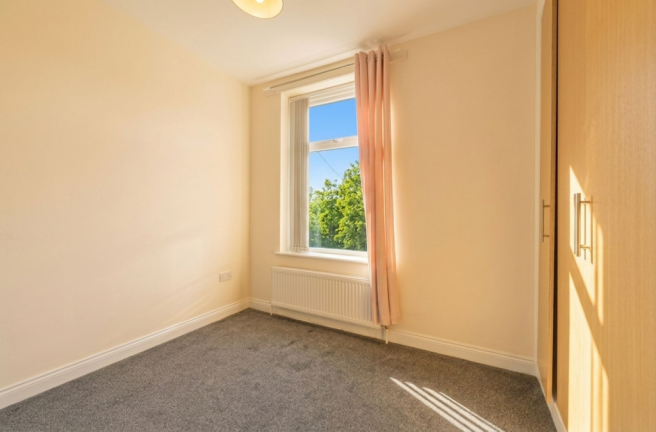 2 bed Terraced to rent Image 8