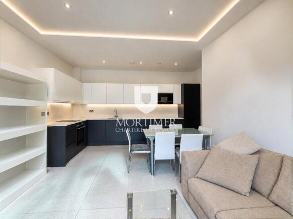 Kitchen/lounge