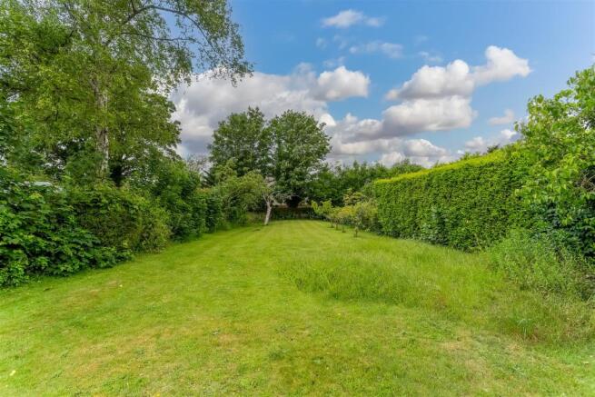 house-nork-way-banstead-103.jpg