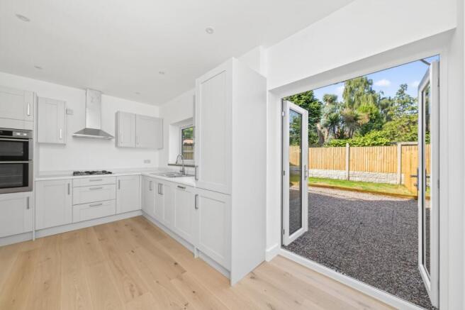 3 bed Terraced for sale Image 8