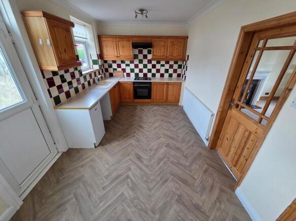Wood Lane, Carlton, S71 photo 2