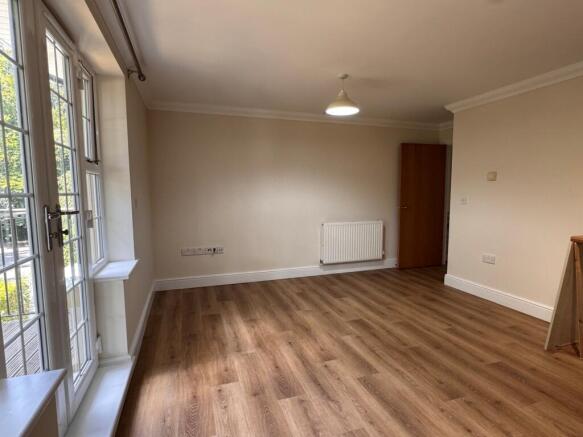 kitchen lounge