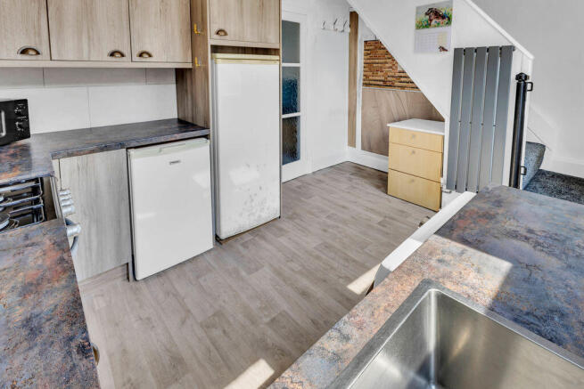 2 bed Terraced for sale Image 5