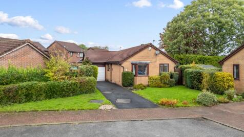 Castle Green, Westbrook, WA5