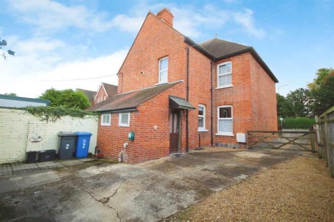 Side 20of 20House.JPG