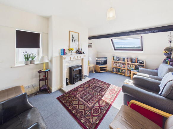 2 bed Apartment for sale Image 7