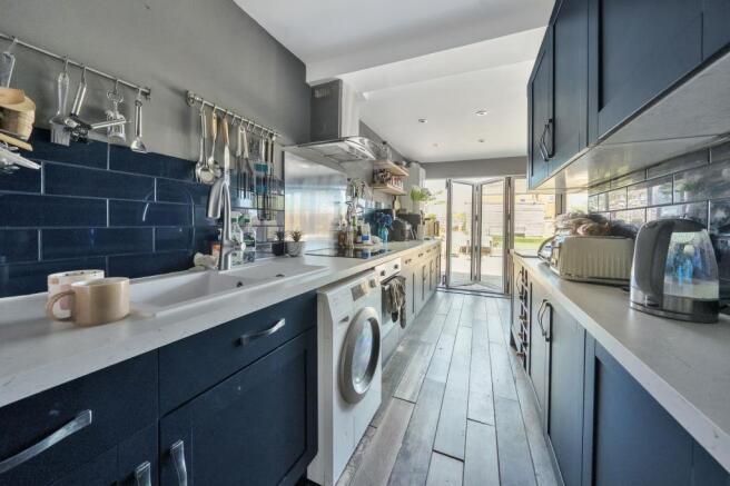 L-shaped Kitchen/Dining Room