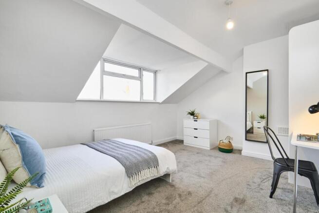 1 bed House Share to rent Image 11