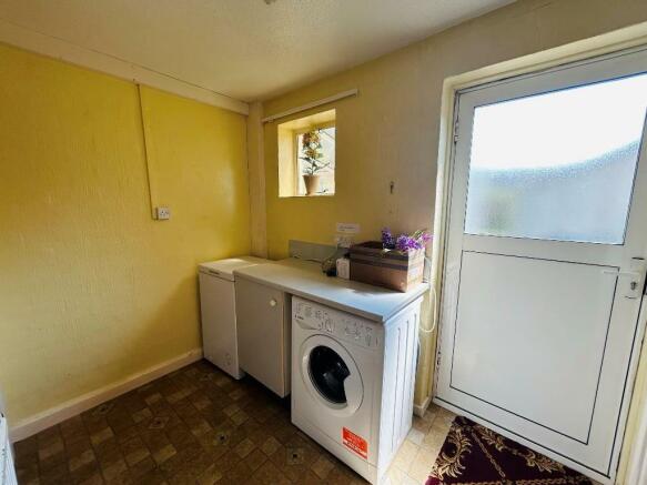 Utility Room.JPEG