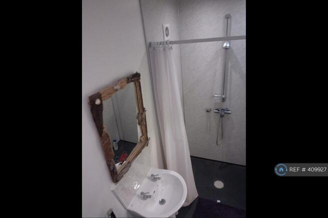 Ground Floor Wet-Room