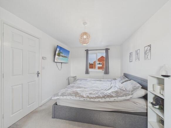 3 bed Semi-Detached for sale Image 10