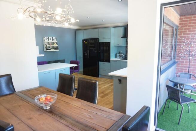 Kitchen / Diner