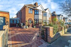39, Hawthorne Avenue, Bedford MK40 4HJ