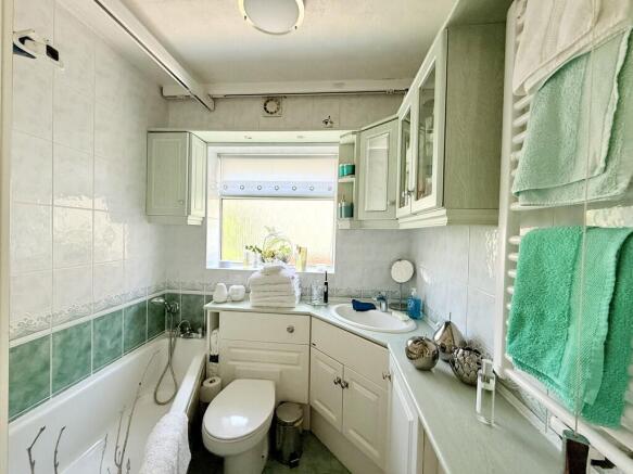 Photo 11
