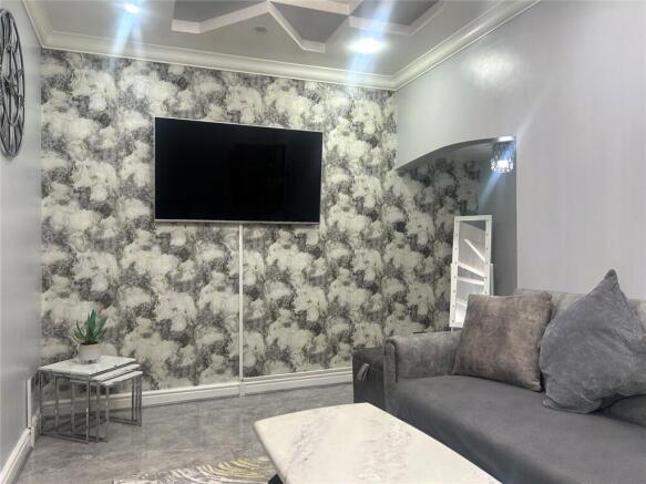 4 bed Terraced for sale Image 4