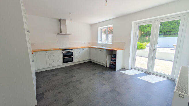 Kitchen (2)