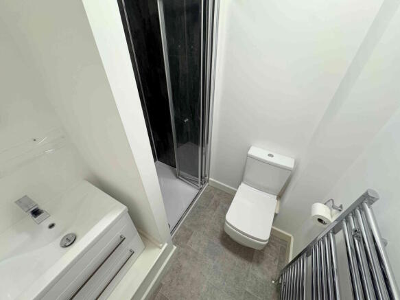 3 bed Semi-Detached for sale Image 12