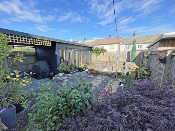 Inchkeith Road 29 Garden Front.jpg