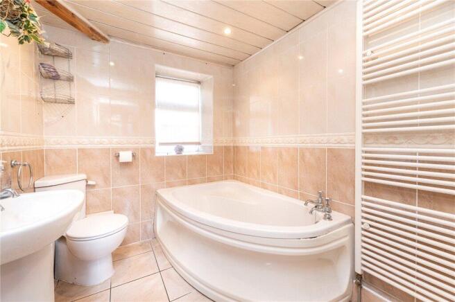 3 bed Terraced for sale Image 7
