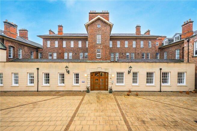 3 bed Apartment for sale Image 10