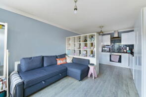Flat 39, 1 Castle House, Overton Road, Sutton SM2 6QE