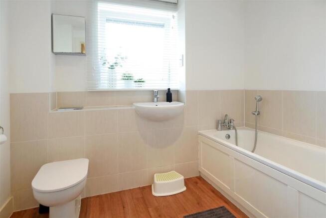 Bathroom.jpg