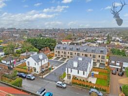 10, Bramling Cross Gardens, Epping CM16 6AF