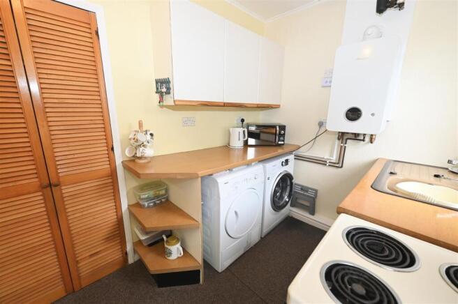 2 bed Semi-Detached for sale Image 10