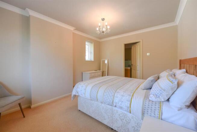 GUEST BEDROOM SUITE