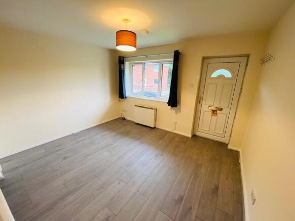 1 bed Flat to rent Image 5