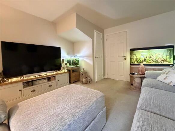 3 bed House for sale Image 5