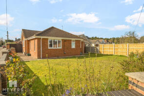 31, Oakhurst Lane, Ferndown BH22 0DT