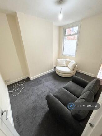 3 bed Terraced to rent Image 10