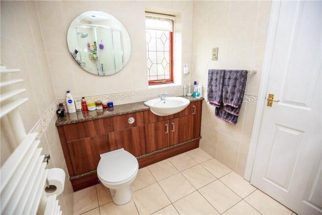 Ensuite