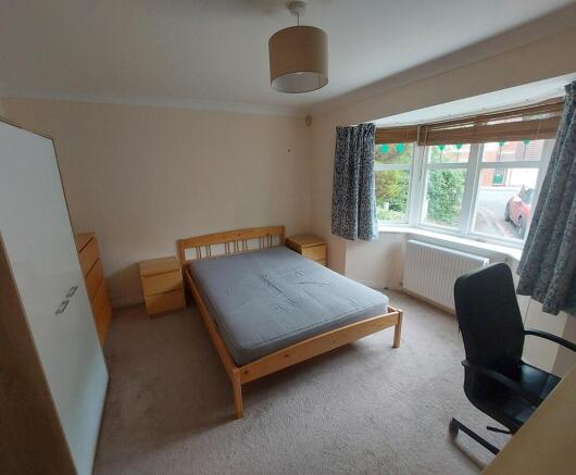 4 bed House Share to rent Image 4