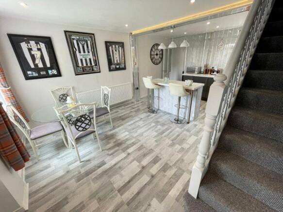 KITCHEN-DINER