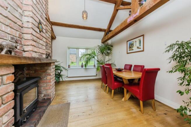 Highfields Barn, Beamhurst, Uttoxeter photo 4