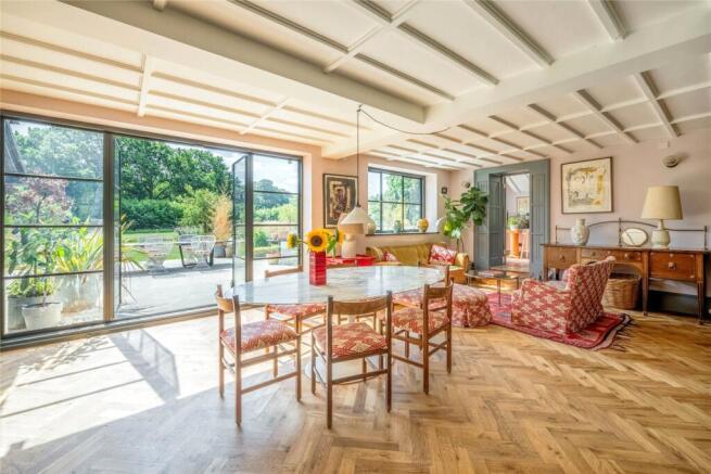 Dining/Family Rm