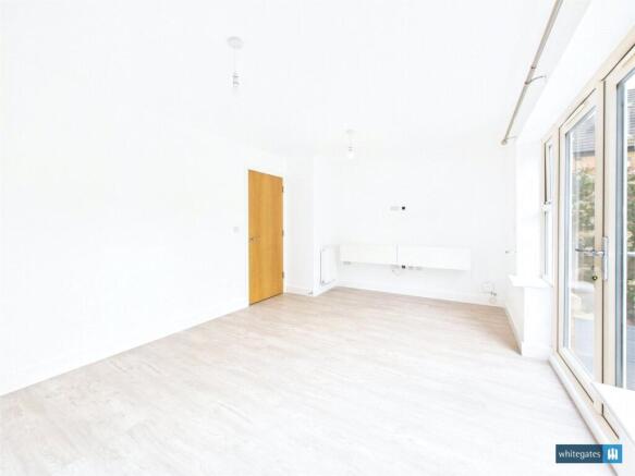 4 bed Semi-Detached for sale Image 5