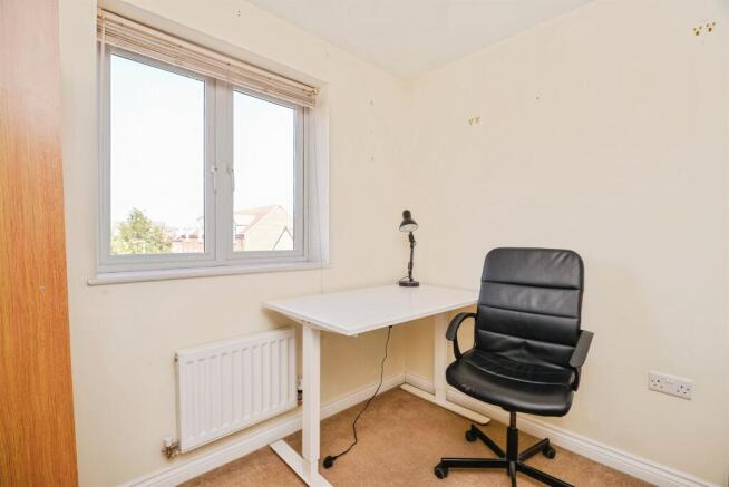 2 bed Flat for sale Image 10