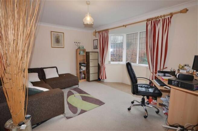 FAMILY ROOM/STUDY