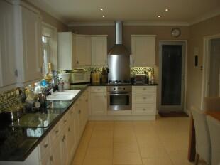 Kitchen/Breakfast Rm