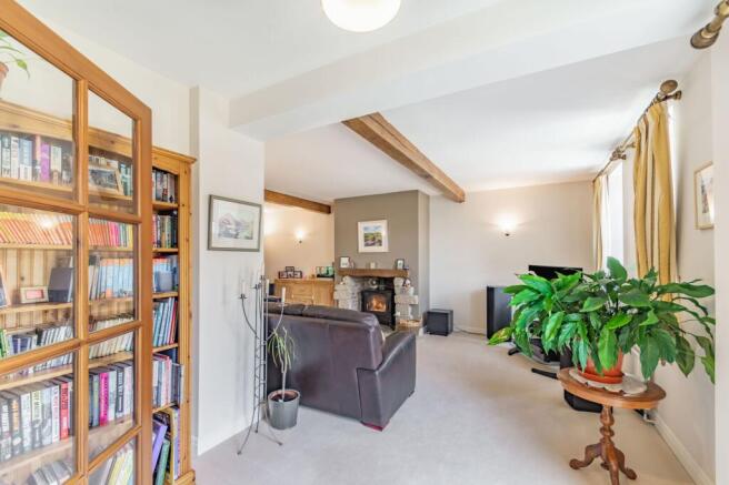 4 bed House for sale Image 6