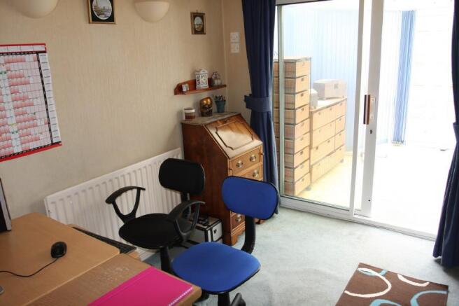 DINING ROOM/STUDY