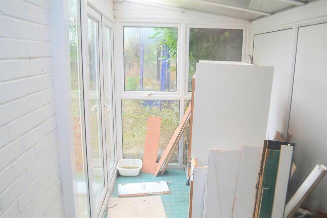 LEAN TO / CONSERVATORY