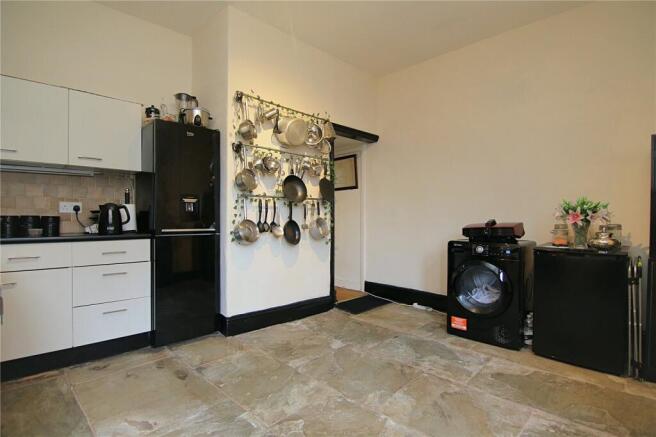 2 bed Semi-Detached for sale Image 7